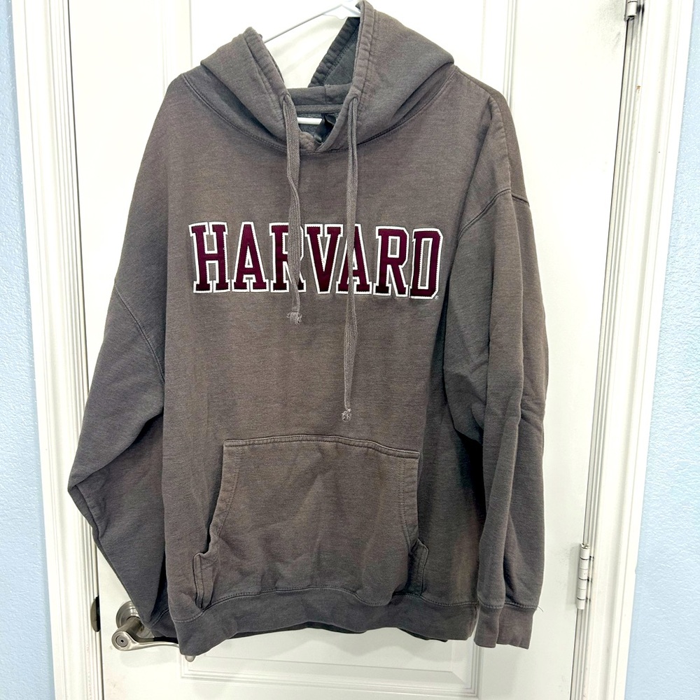 Men’s two XL Harvard pullover sweatshirt
